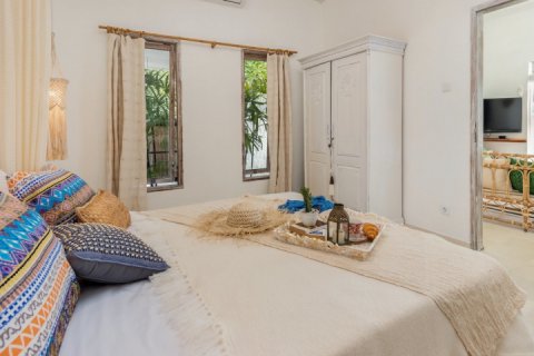7 bedrooms Villa in South Kuta, Badung, Indonesia No. 1797 7