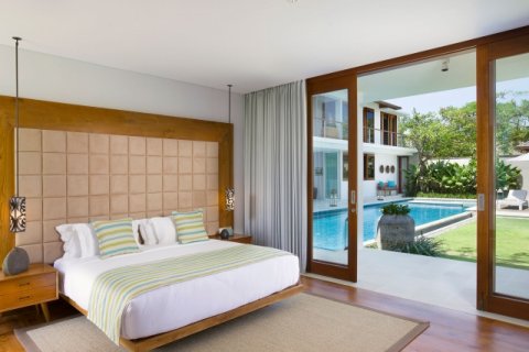 Вилла с 4 спальнями в Seminyak, Бадунг, Индонезия № 745 21