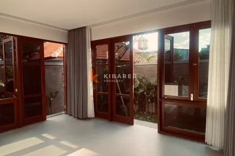 Вилла с 3 спальнями в Kerobokan, Бадунг, Индонезия № 12629 4