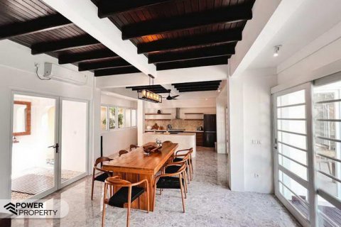 5 bedrooms Villa in Seminyak, Badung, Indonesia No. 7691 21