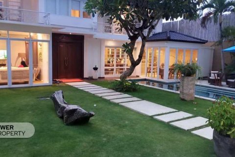 5 bedrooms Villa in Seminyak, Badung, Indonesia No. 7691 12