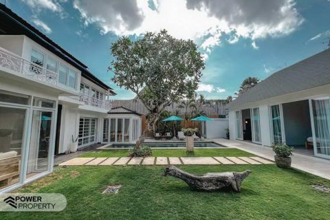 5 bedrooms Villa in Seminyak, Badung, Indonesia No. 7691 20