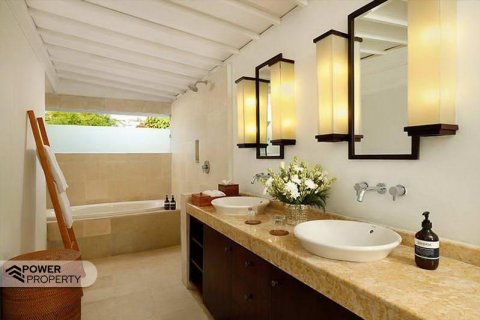5 bedrooms Villa in Seminyak, Badung, Indonesia No. 7691 8
