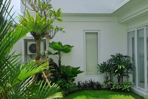 6 bedrooms Villa in Canggu, Badung, Indonesia No. 7692 13