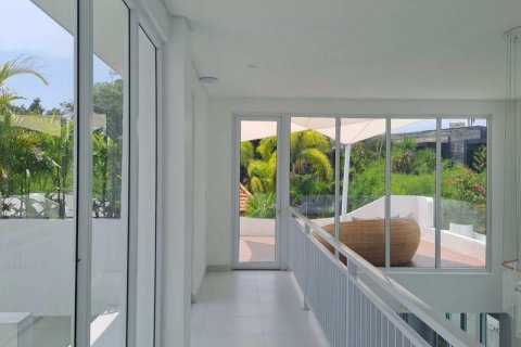 6 bedrooms Villa in Canggu, Badung, Indonesia No. 7692 14