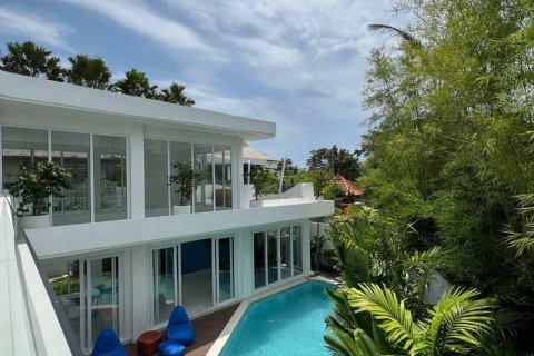 6 bedrooms Villa in Canggu, Badung, Indonesia No. 7692