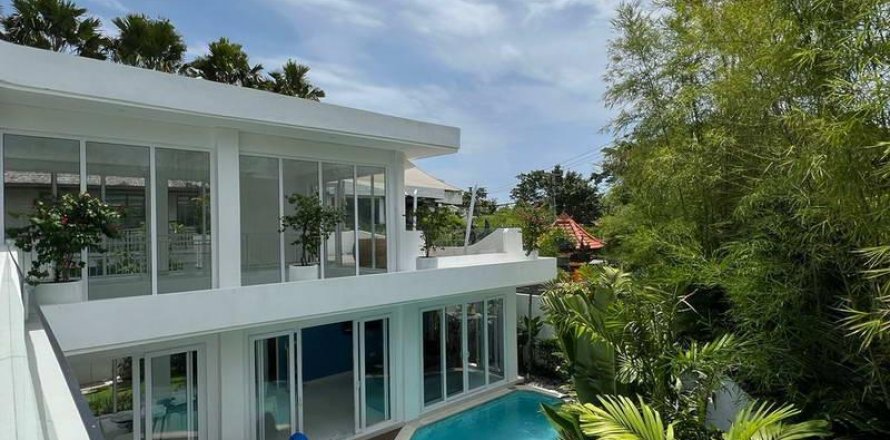 6 bedrooms Villa in Canggu, Badung, Indonesia No. 7692