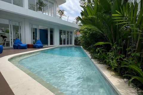 6 bedrooms Villa in Canggu, Badung, Indonesia No. 7692 12