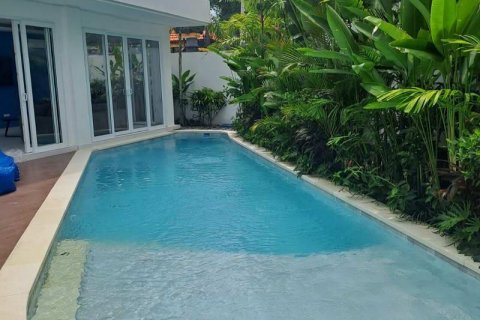 6 bedrooms Villa in Canggu, Badung, Indonesia No. 7692 22