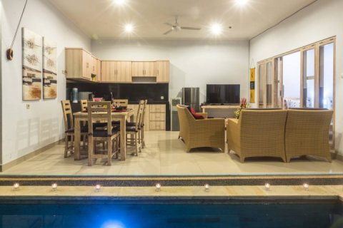Вилла с 3 спальнями в Seminyak, Бадунг, Индонезия № 1752 11