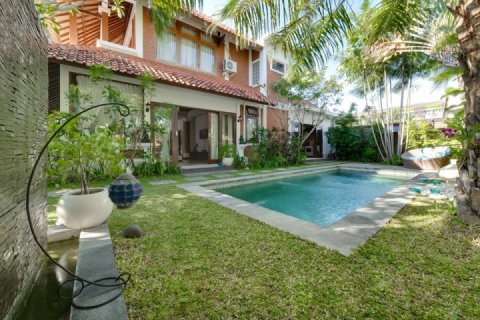 Вилла с 2 спальнями в Seminyak, Бадунг, Индонезия № 1753 2