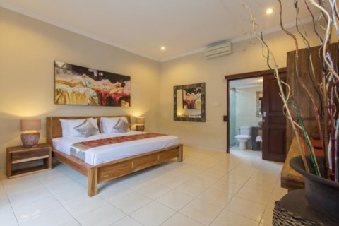 Вилла с 3 спальнями в Seminyak, Бадунг, Индонезия № 1489 11