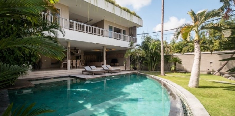 Вилла с 2 спальнями в Seminyak, Бадунг, Индонезия № 1488