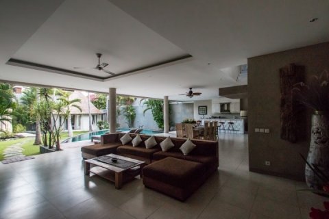 Вилла с 2 спальнями в Seminyak, Бадунг, Индонезия № 1488 17