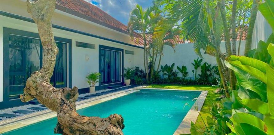 3 bedrooms Villa in Canggu, Badung, Indonesia No. 7667