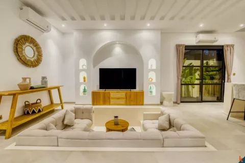 2 bedrooms Villa in Tibubeneng, Badung, Indonesia No. 10234 5