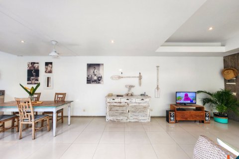 2 bedrooms Villa in Badung, Indonesia No. 11103 6