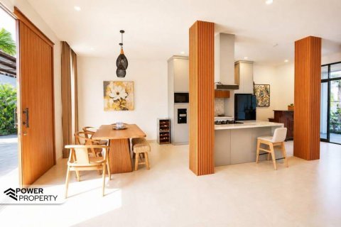 Вилла с 4 спальнями в Seminyak, Бадунг, Индонезия № 13605 3
