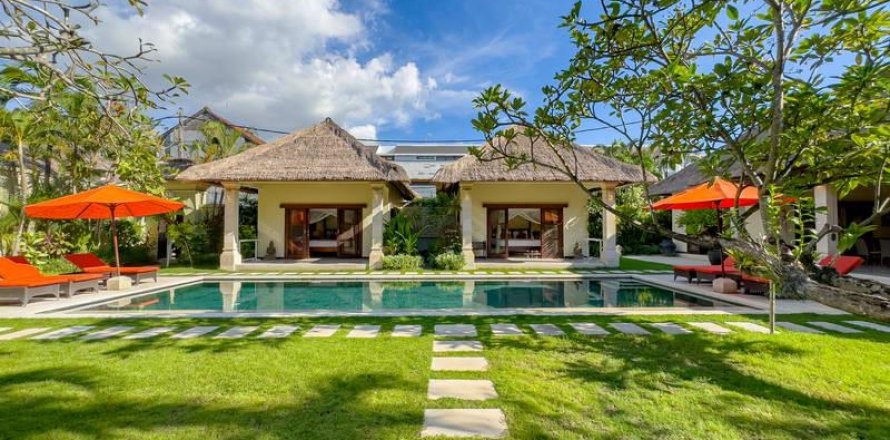 Вилла с 4 спальнями в Seminyak, Бадунг, Индонезия № 13608