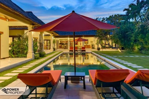 Вилла с 4 спальнями в Seminyak, Бадунг, Индонезия № 13608 15