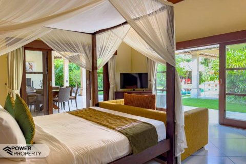 Вилла с 4 спальнями в Seminyak, Бадунг, Индонезия № 13608 12