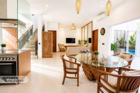 3 bedrooms Villa in Seminyak, Badung, Indonesia No. 13604