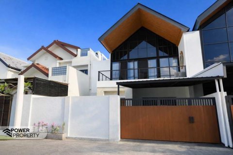 Вилла с 3 спальнями в Seminyak, Бадунг, Индонезия № 13604 7