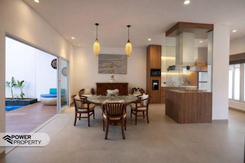 Вилла с 3 спальнями в Seminyak, Бадунг, Индонезия № 13604 13
