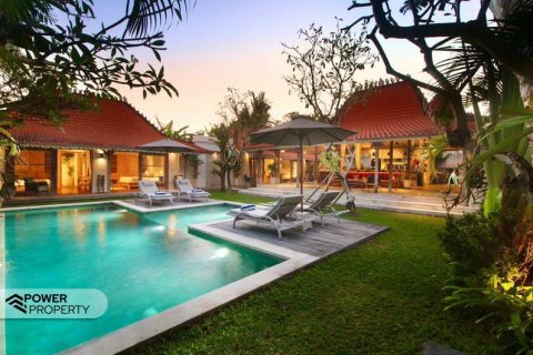 Вилла с 4 спальнями в Canggu, Бадунг, Индонезия № 13609 19