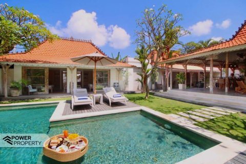 Вилла с 4 спальнями в Canggu, Бадунг, Индонезия № 13609 5