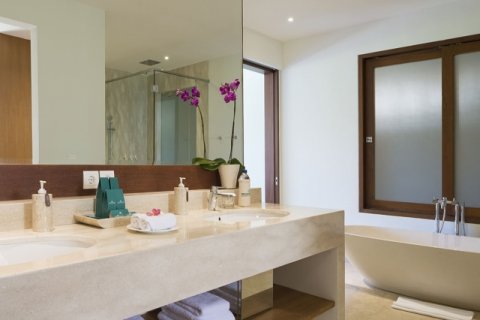 5 bedrooms Villa in South Kuta, Badung, Indonesia No. 776 22