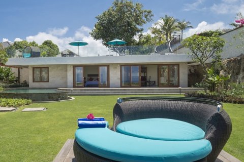 5 bedrooms Villa in South Kuta, Badung, Indonesia No. 776 3