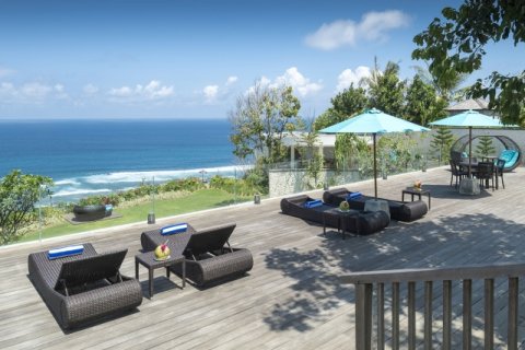 5 bedrooms Villa in South Kuta, Badung, Indonesia No. 776 2