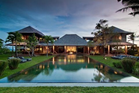 5 bedrooms Villa in Canggu, Badung, Indonesia No. 779 22