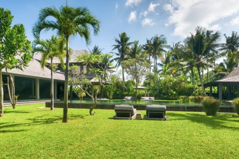 5 bedrooms Villa in Canggu, Badung, Indonesia No. 779 29