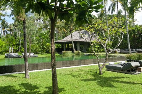 5 bedrooms Villa in Canggu, Badung, Indonesia No. 779 25