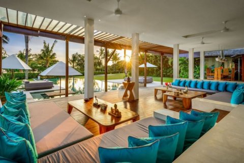 6 bedrooms Villa in Canggu, Badung, Indonesia No. 773 4