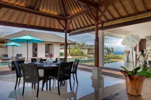 6 bedrooms Villa in South Kuta, Badung, Indonesia No. 774 3