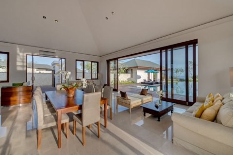 6 bedrooms Villa in South Kuta, Badung, Indonesia No. 774 4