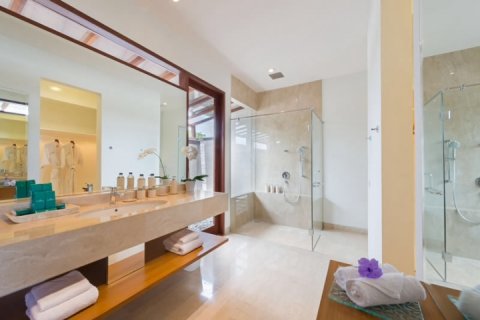 6 bedrooms Villa in South Kuta, Badung, Indonesia No. 774 17