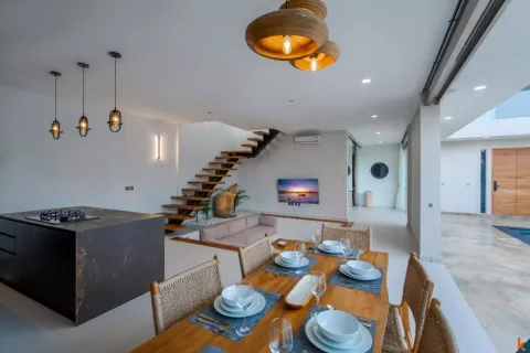 3 bedrooms Villa in Denpasar, Indonesia No. 10605 4