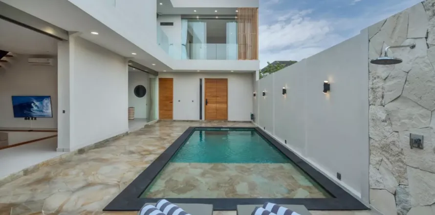 3 bedrooms Villa in Denpasar, Indonesia No. 10605