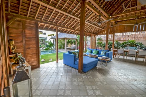 Вилла с 4 спальнями в Seminyak, Бадунг, Индонезия № 11674 4