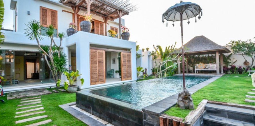 Вилла с 4 спальнями в Seminyak, Бадунг, Индонезия № 11674