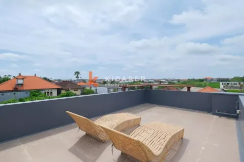 3 bedrooms Villa in Tibubeneng, Badung, Indonesia No. 11853 2