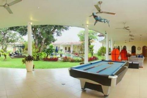 5 bedrooms Villa in South Denpasar, Denpasar, Indonesia No. 8840 18
