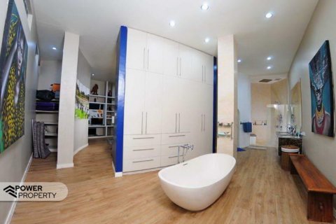 5 bedrooms Villa in South Denpasar, Denpasar, Indonesia No. 8840 6