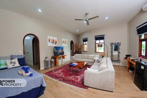5 bedrooms Villa in South Denpasar, Denpasar, Indonesia No. 8840 27