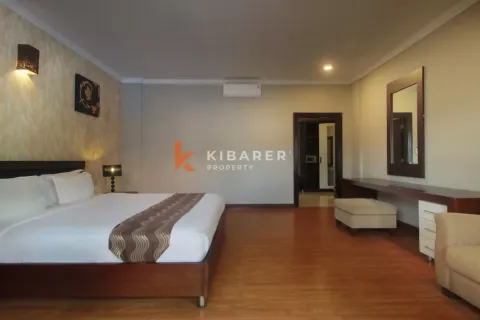 Вилла с 4 спальнями в Kerobokan, Бадунг, Индонезия № 12163 20