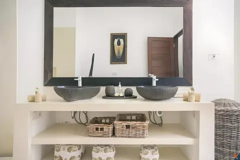 2 bedrooms Villa in Kerobokan, Badung, Indonesia No. 10245 25
